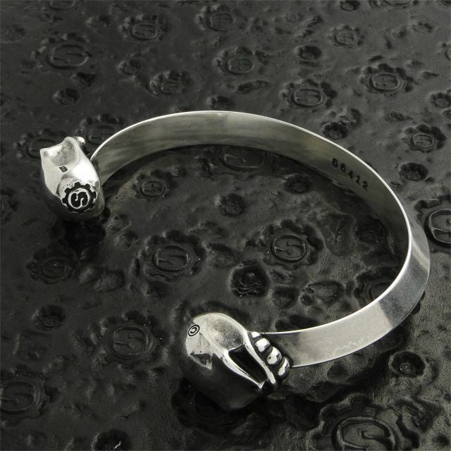 スターリンギア トライアングルバングル w/スカル | ジュエリー