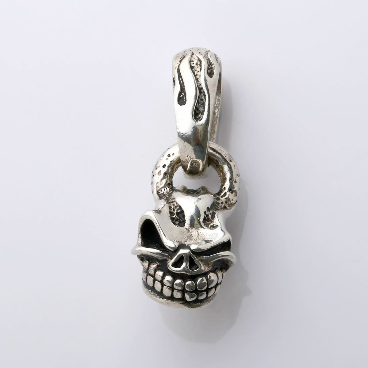 スターリンギア マイクロスカルフレームペンダント | ジュエリー