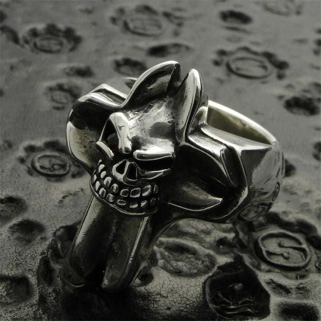 スターリンギア グルーブスカルリング w/ルビー | ジュエリー