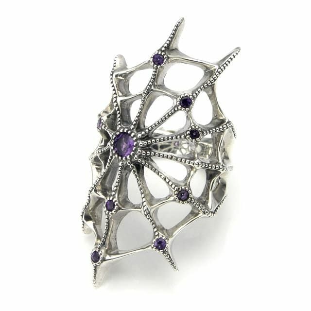 ブラッディマリー アラネア ピアス 左耳用 | ジュエリーコネクション