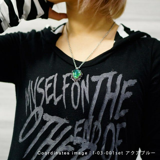 リリーエルランドソン the WINTER ウィンターペンダント オーバル