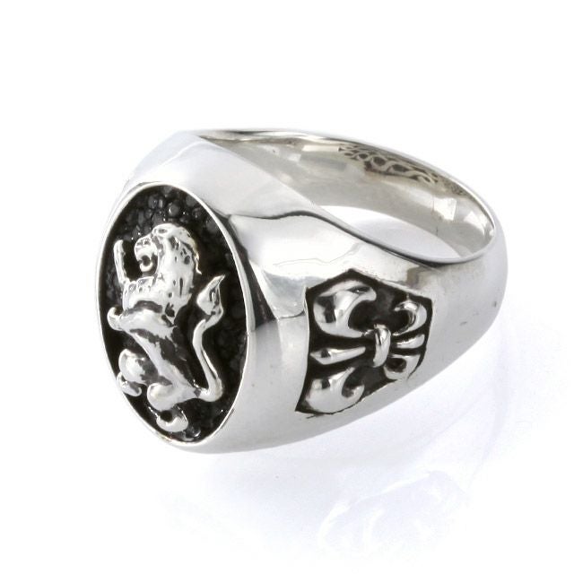 レザーズアンドトレジャーズ スモール スペシャル エディション リング