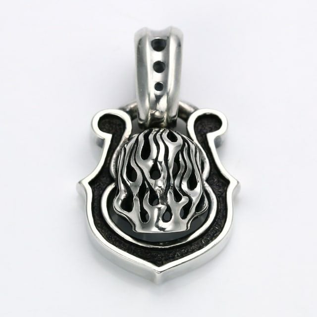 ガッチョ パイロ オン ルシアーズ ホースシュー ペンダント