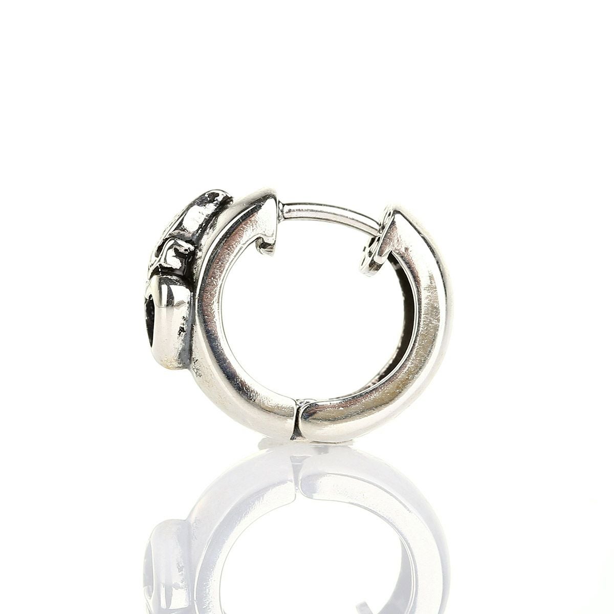 レザーズアンドトレジャーズ セイクリッドハートピアス /サファイア