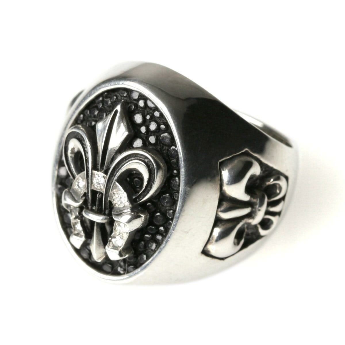 レザーズアンドトレジャーズ ラウンド ベゼル スクロール インレイ