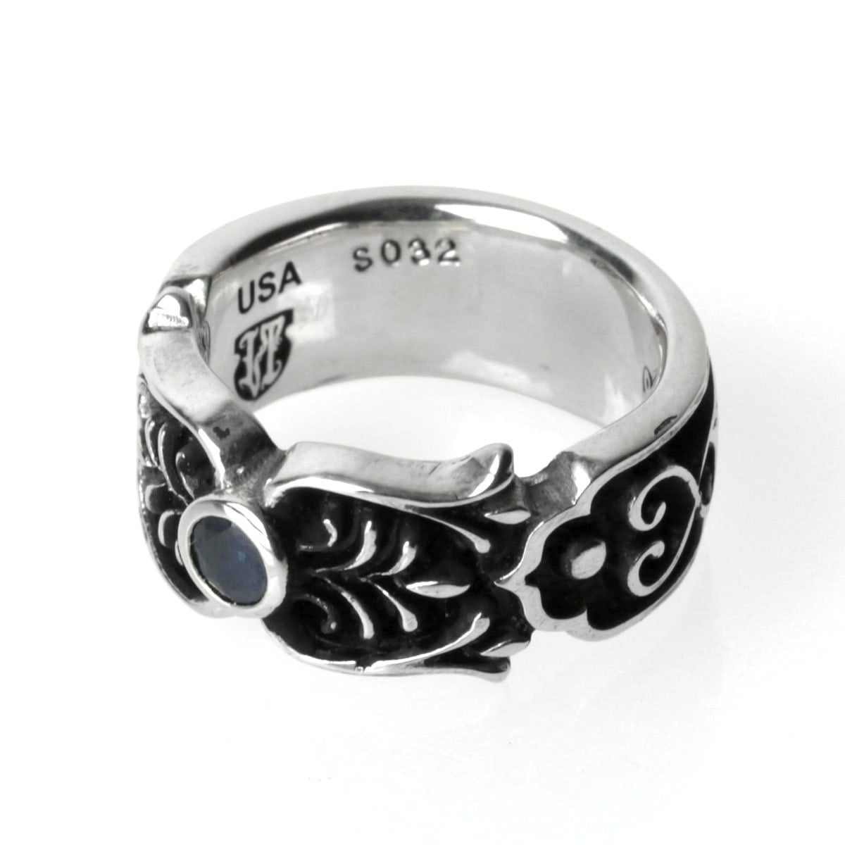 レザーズアンドトレジャーズ シェブロンリング w/ダイヤモンドパヴェ