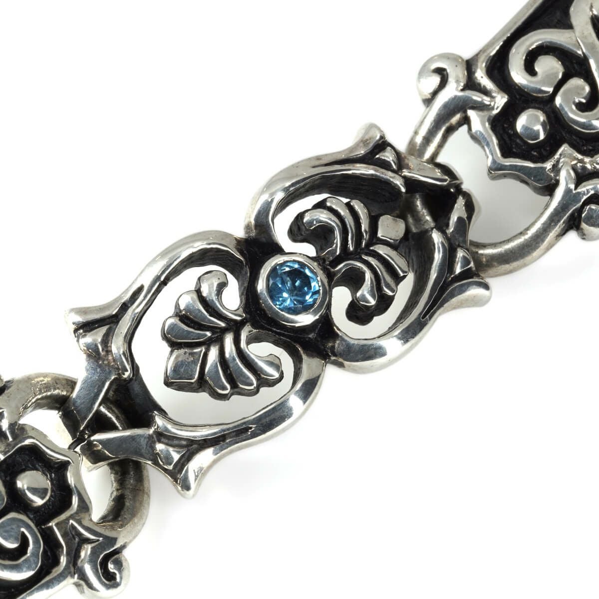 レザーズアンドトレジャーズ ケルティックヴァインブレスレット w/3