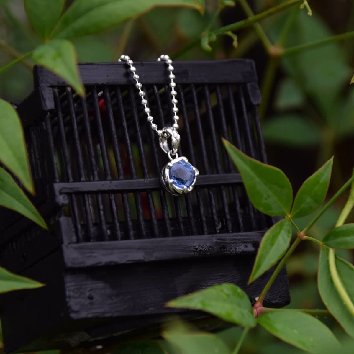 ブラッディマリー ネッリペンダント -果実- w/ティアフローライト