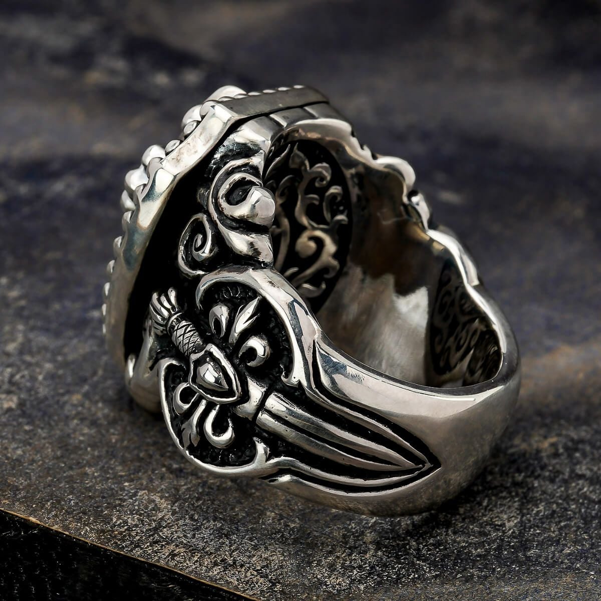 レザーズアンドトレジャーズ クレストリング 2nd w/ポリチーノクロス