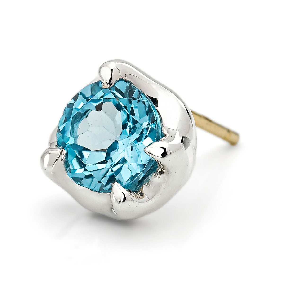 レザーズアンドトレジャーズ セイクリッドハートスタッド スモール w