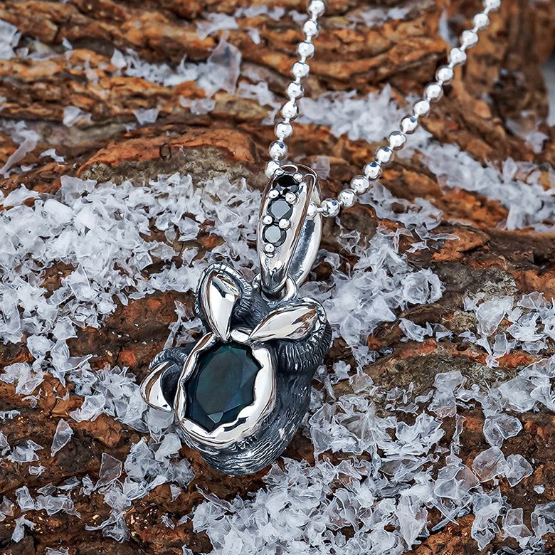 ブラッディマリー 四神 白虎ペンダント w/ホワイトトパーズ/クォーツ