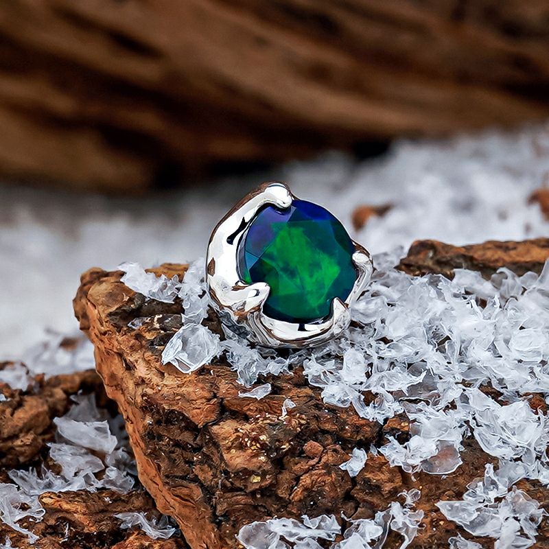 ブラッディマリー　ナットピアス　ガーネット ブラッディマリー Nut ナットピアス -木の実- w/ロードライト